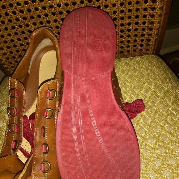 LOUIS VUITTON SNEAKERS - Picture 6 of 8